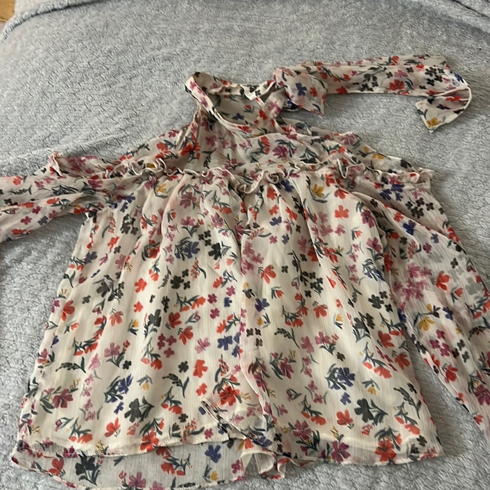 Zara xsmall floral cold shoulders top with tie at neck
